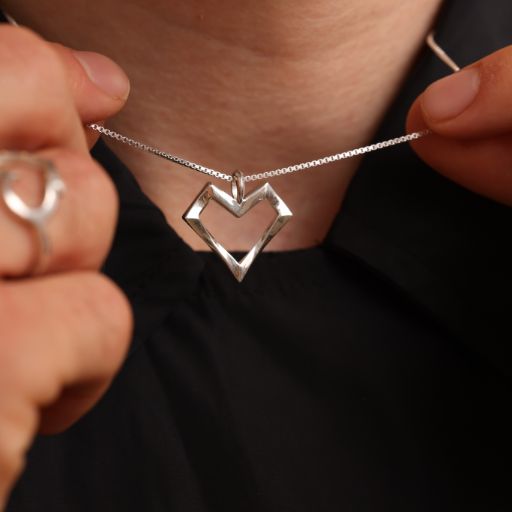 KDA Evelynn Heart Pendant