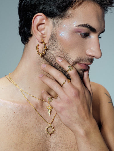 Venti Lyre Ring with Topaz